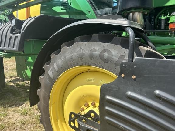 Image of John Deere R4030 equipment image 2