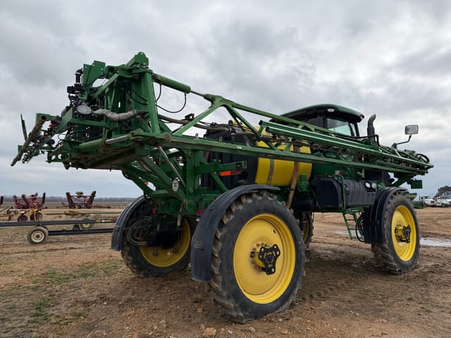 Image of John Deere R4030 equipment image 2