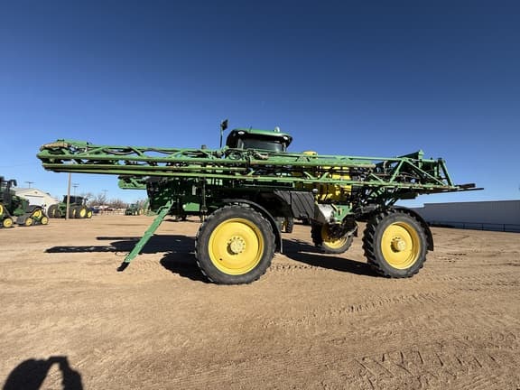 Image of John Deere R4030 equipment image 1