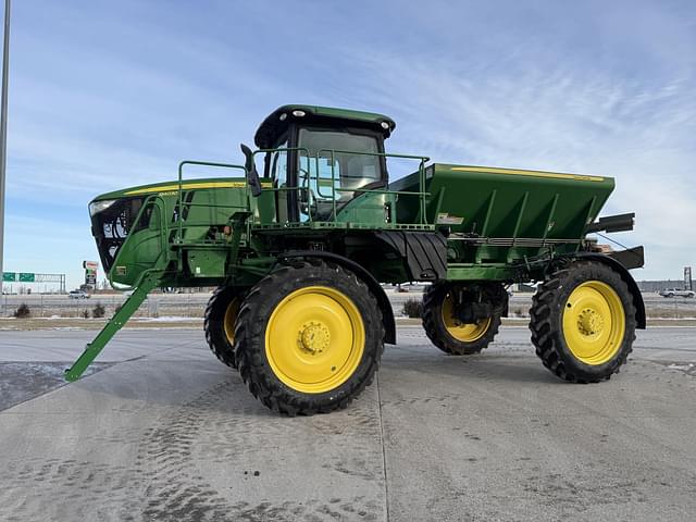 Image of John Deere R4030 equipment image 3