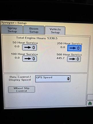 Image of John Deere R4030 equipment image 4