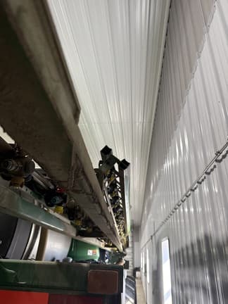 Image of John Deere R4030 equipment image 4