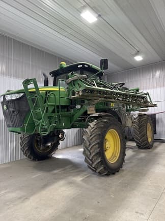 Image of John Deere R4030 equipment image 1