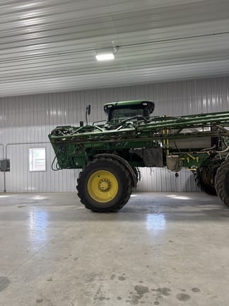 2015 John Deere R4030 Equipment Image0