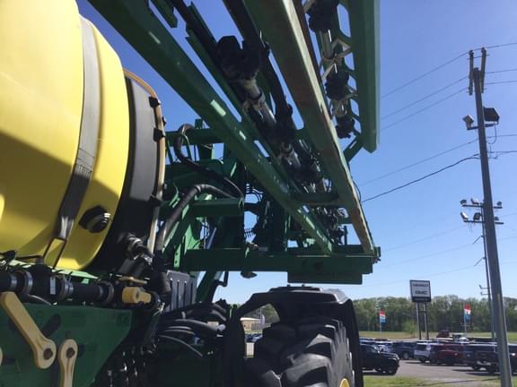 Image of John Deere R4030 equipment image 2