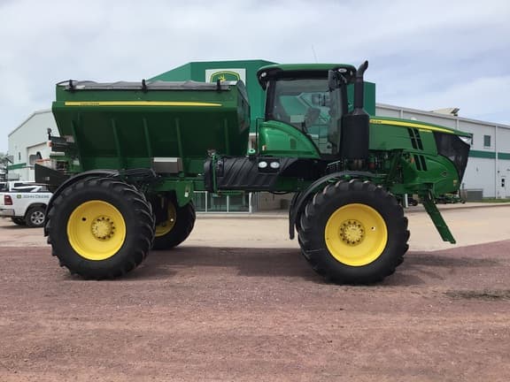 Image of John Deere R4030 equipment image 1