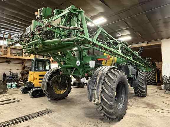 Image of John Deere R4030 equipment image 4