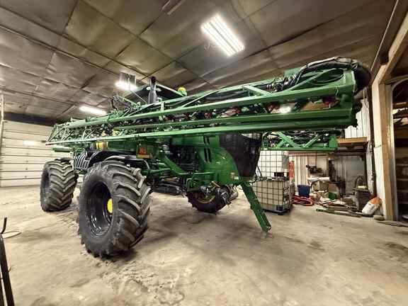 2015 John Deere R4030 Equipment Image0