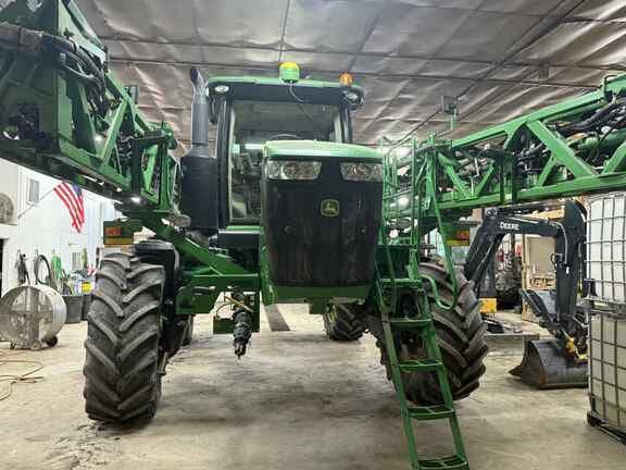 Image of John Deere R4030 equipment image 3