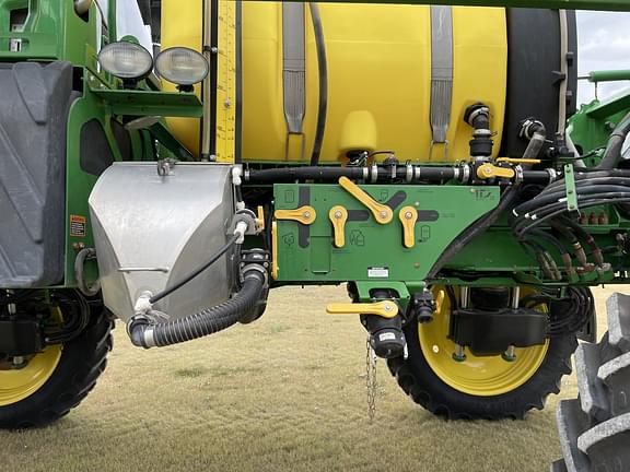 Main image John Deere R4030 15