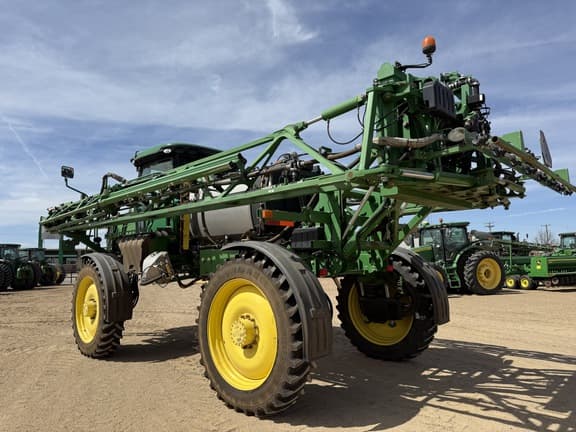 Image of John Deere R4030 equipment image 2