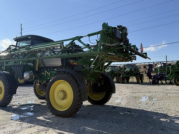 Image of John Deere R4030 equipment image 4