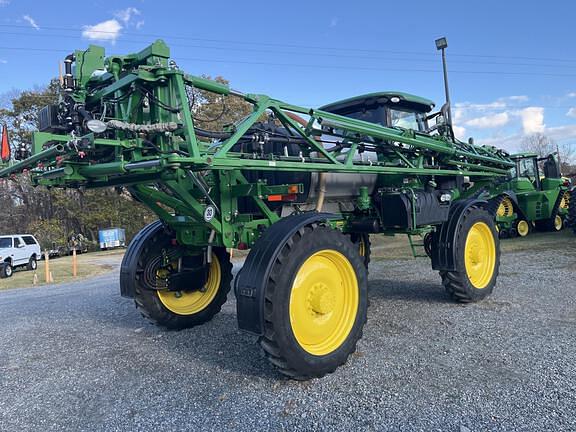 Image of John Deere R4030 equipment image 2