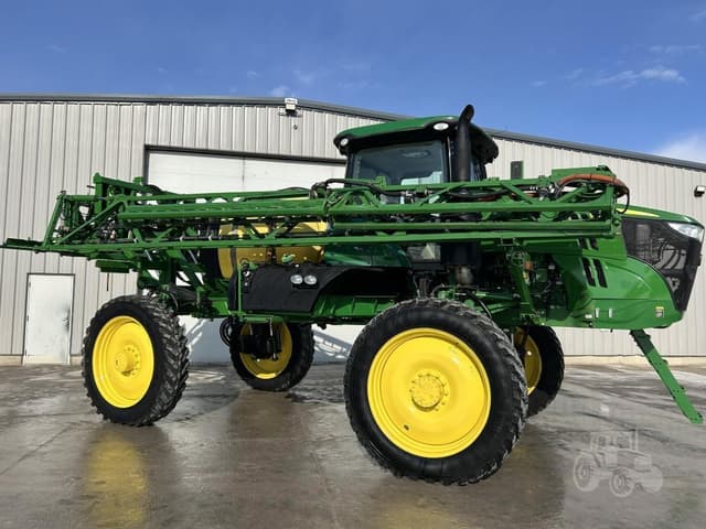 Image of John Deere R4030 equipment image 1