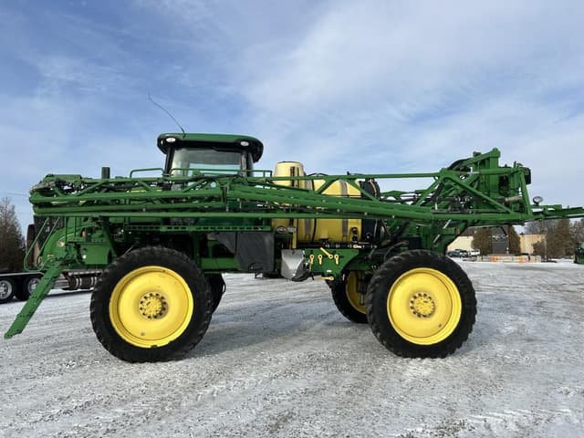 Image of John Deere R4030 equipment image 2