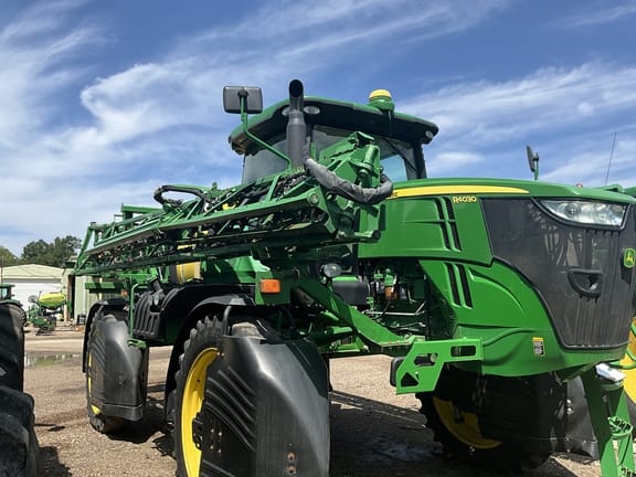 Main image John Deere R4030
