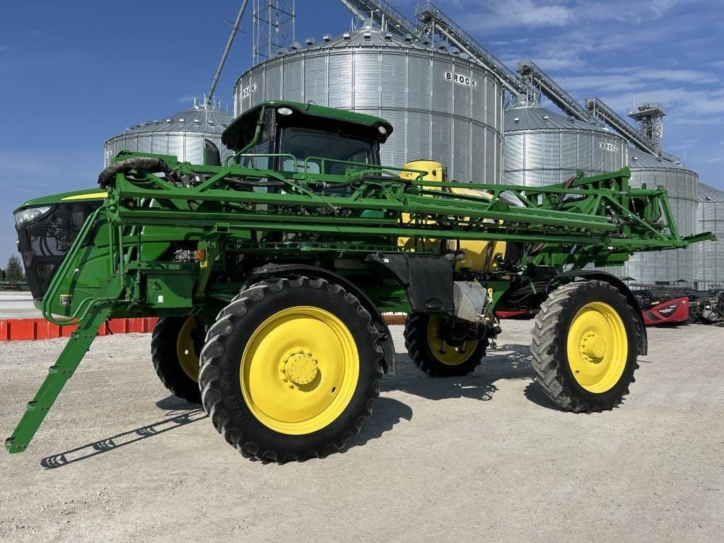 2015 John Deere R4030 Equipment Image0