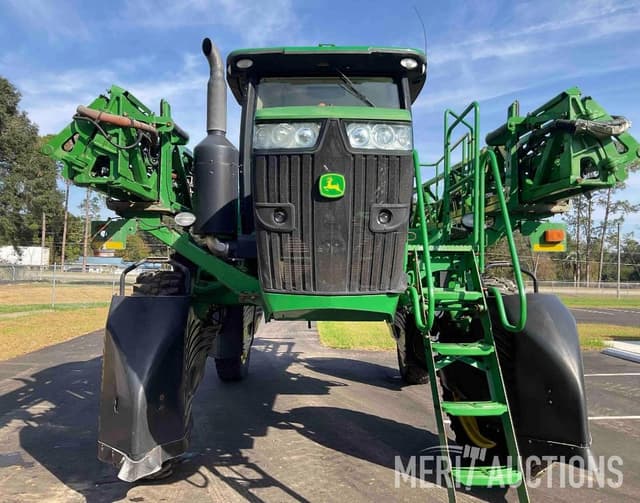 Image of John Deere R4030 equipment image 1