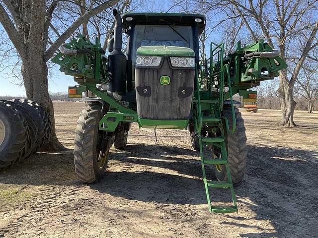 Image of John Deere R4030 equipment image 4