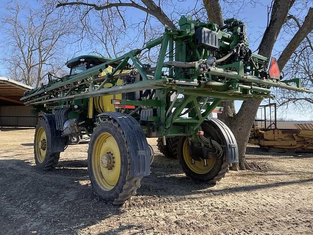 Image of John Deere R4030 equipment image 1