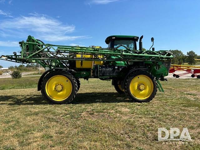 Image of John Deere R4030 equipment image 3