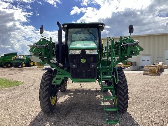 Image of John Deere R4038 equipment image 1