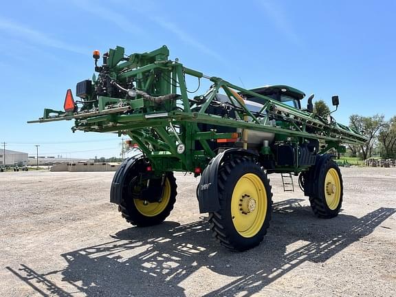 Image of John Deere R4038 equipment image 4