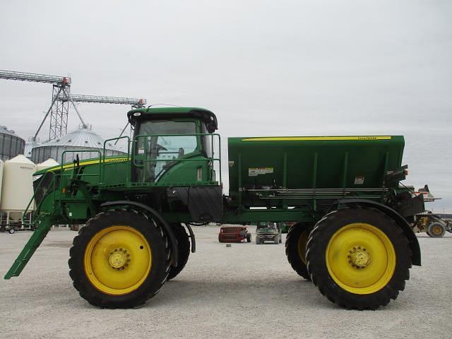 Image of John Deere R4038 equipment image 2