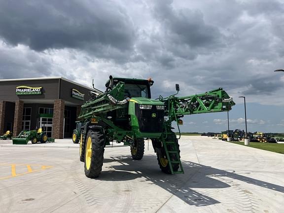 Image of John Deere R4038 equipment image 1