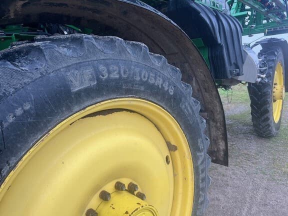 Image of John Deere R4038 equipment image 3