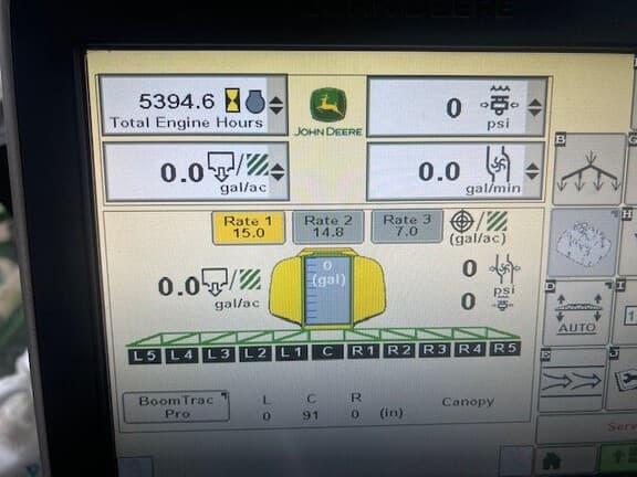 Image of John Deere R4038 equipment image 4