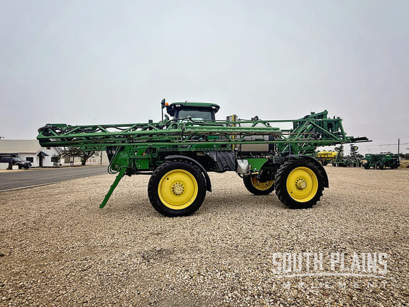 2015 John Deere R4038 Equipment Image0