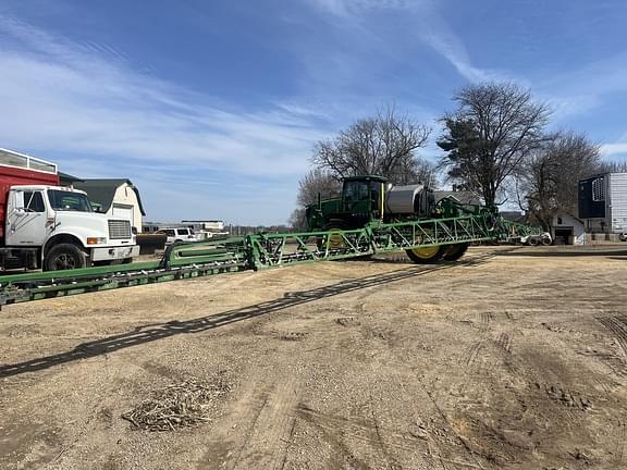 Image of John Deere R4038 equipment image 4