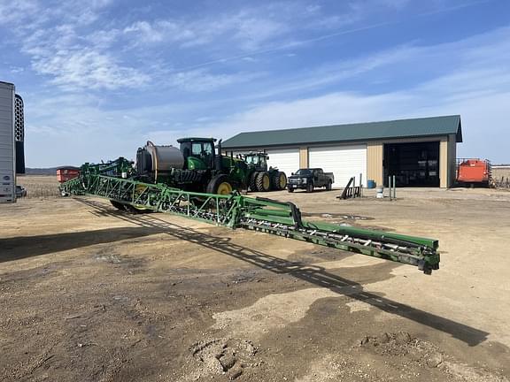 Image of John Deere R4038 equipment image 3