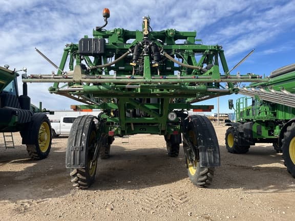 Image of John Deere R4038 equipment image 4