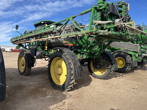 Image of John Deere R4038 equipment image 3