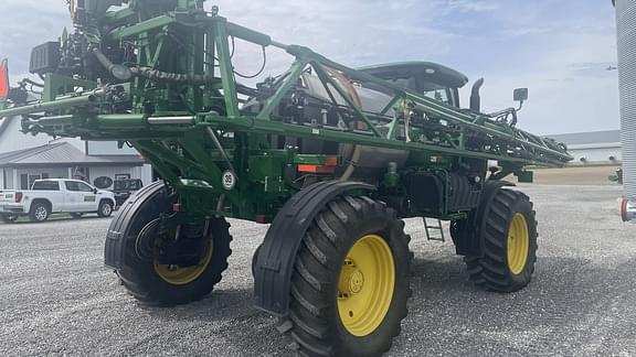 Image of John Deere R4038 equipment image 1