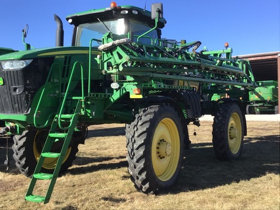 2015 John Deere R4038 Equipment Image0