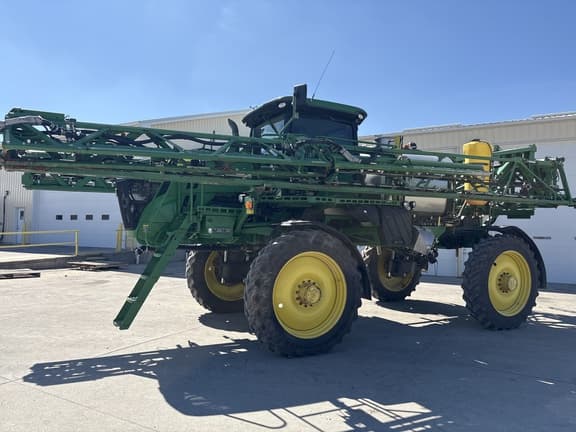 Image of John Deere R4038 equipment image 2