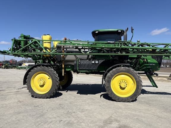 Image of John Deere R4038 equipment image 2