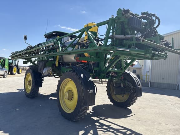 Image of John Deere R4038 equipment image 4