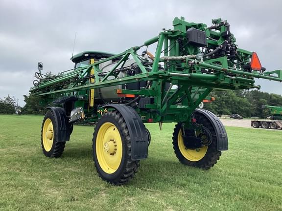 Image of John Deere R4038 equipment image 3