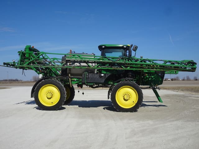 Image of John Deere R4038 equipment image 2