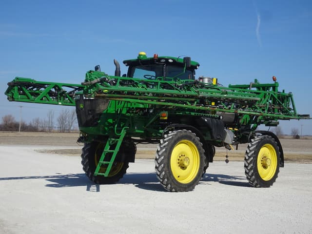 Image of John Deere R4038 equipment image 3