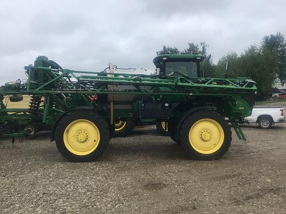 Image of John Deere R4038 equipment image 1
