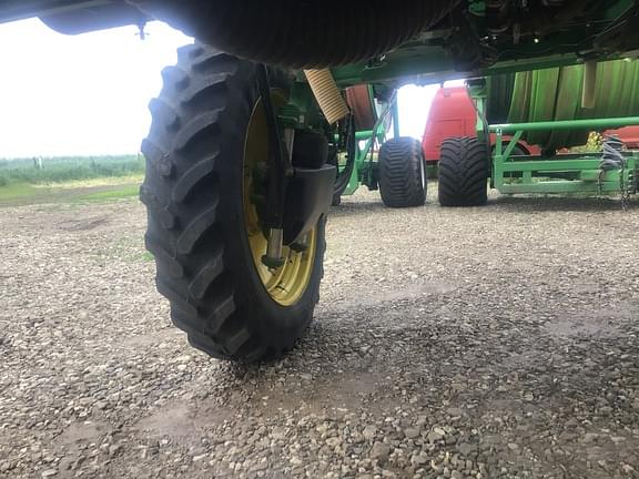 Image of John Deere R4038 equipment image 4