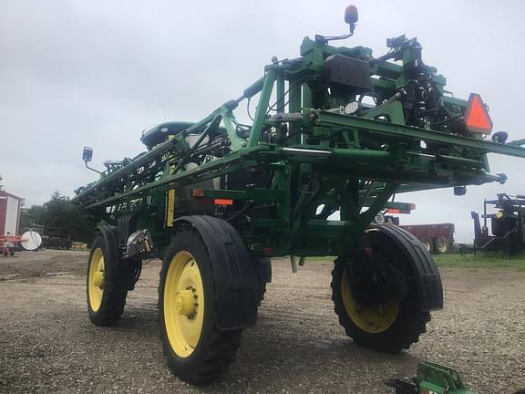 Image of John Deere R4038 equipment image 2