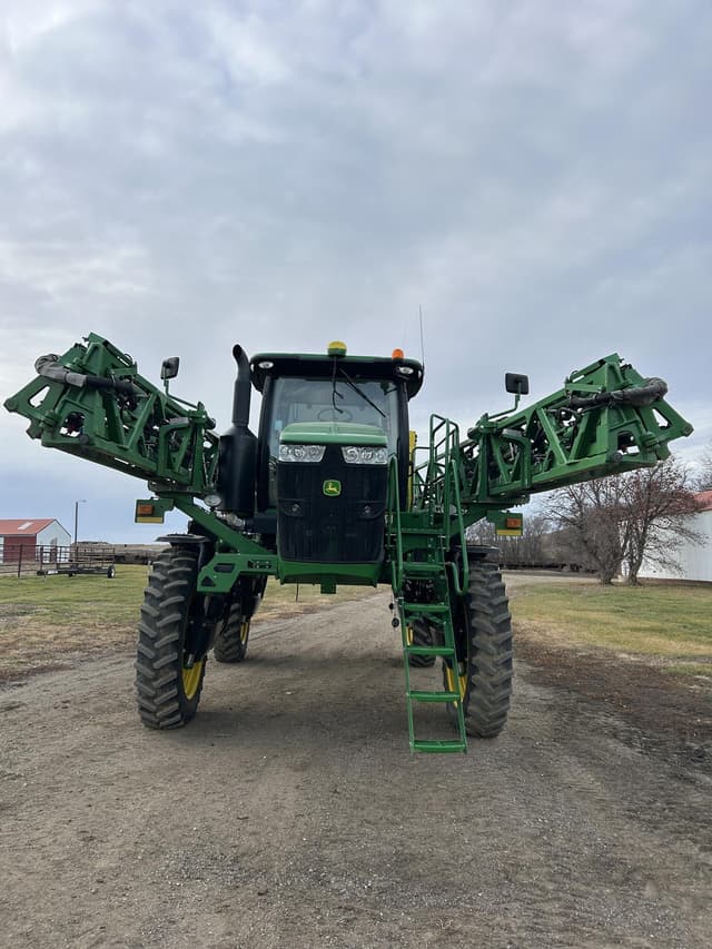 Image of John Deere R4038 equipment image 1