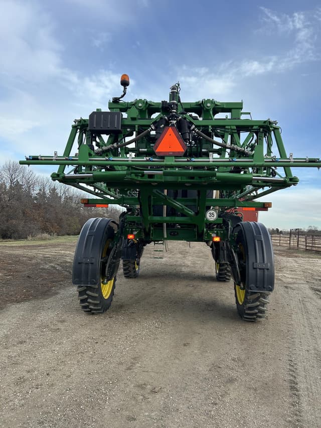 Image of John Deere R4038 equipment image 3