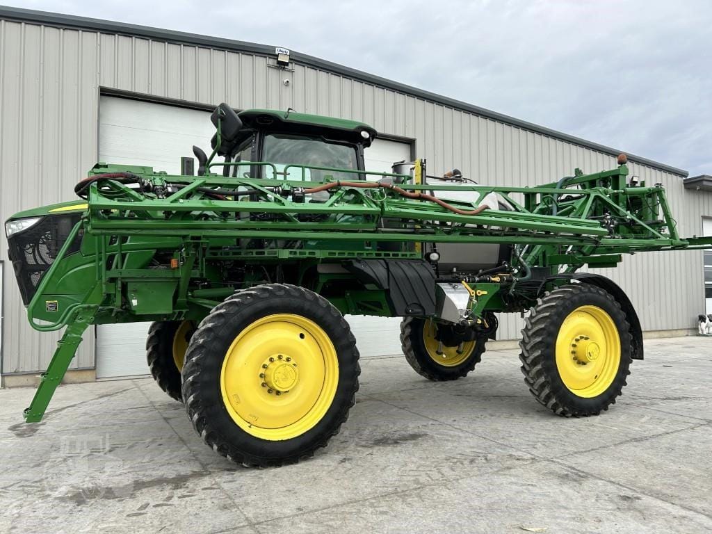 2015 John Deere R4038 Equipment Image0